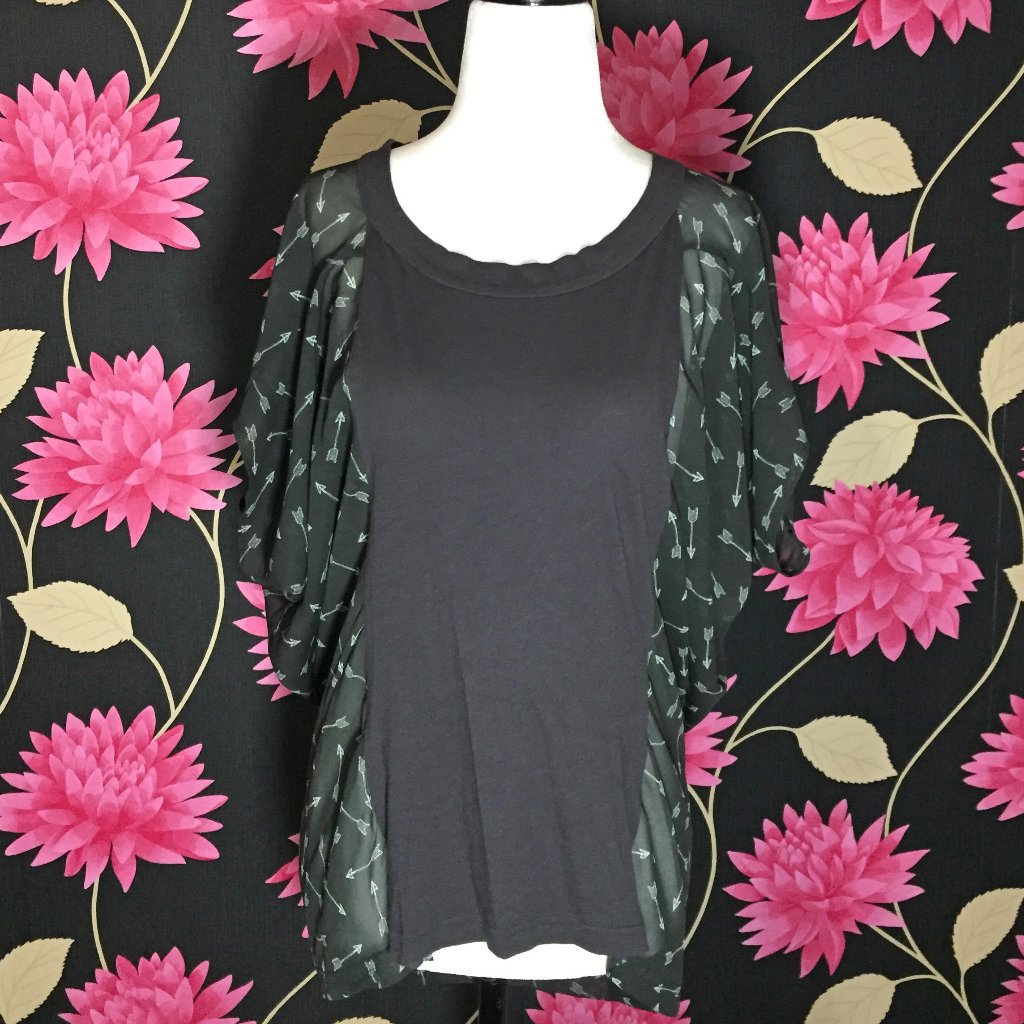 5/$20bcbgeneration Top